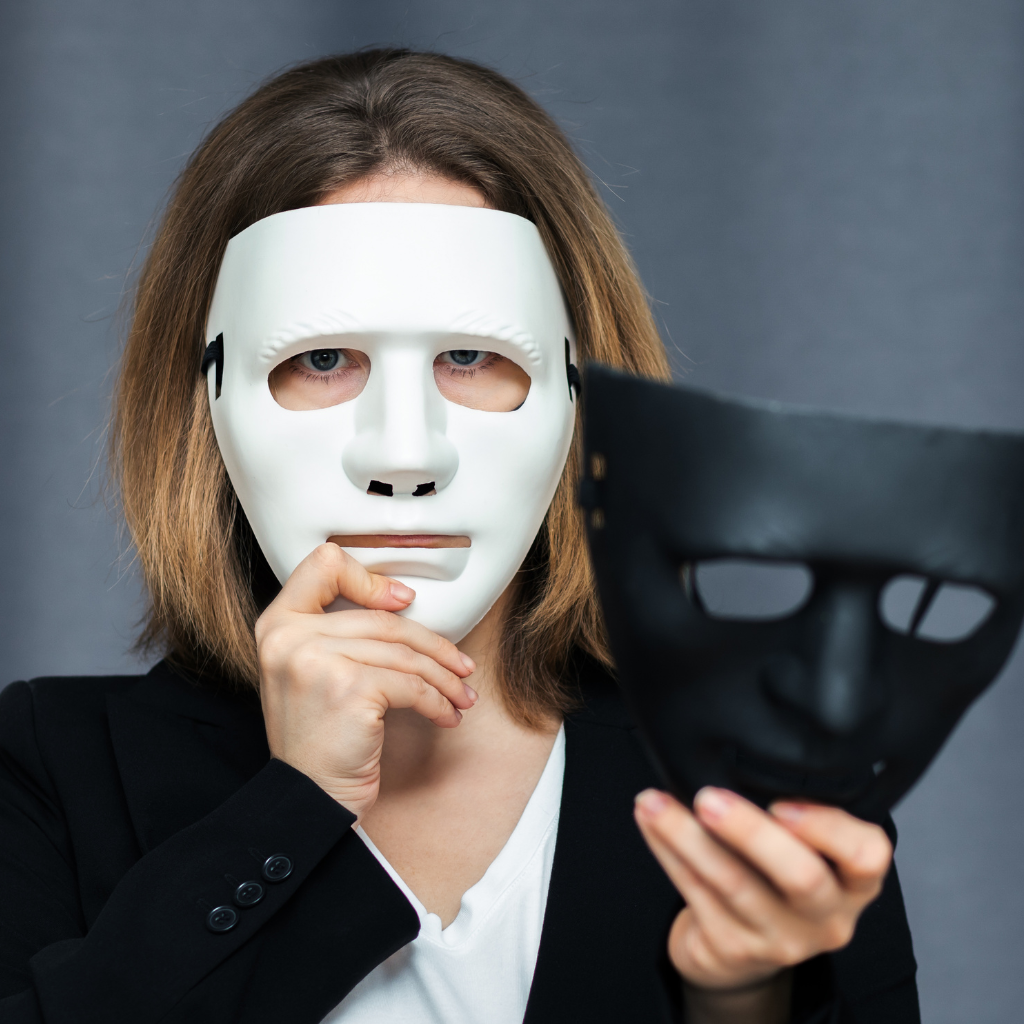 A woman with two mask, a representation of bipolar disorder